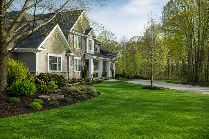Finished Mankato property after seasonal spring yard clean-up